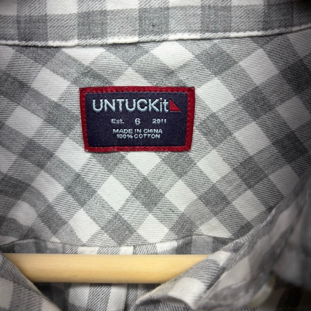 UNTUCKit Shirt Boys Size 6 Relaxed Fit Button Down Long Sleeve‎